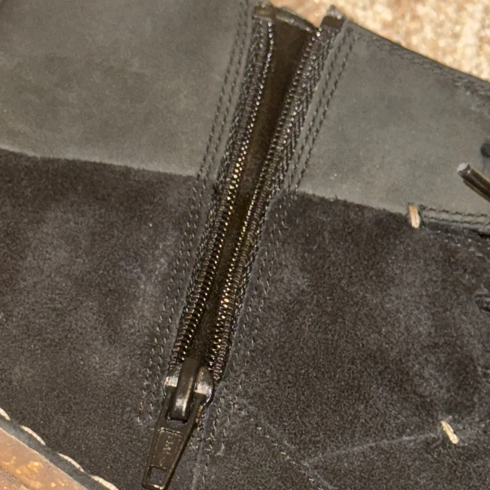 Clarks Men's Dark Blue Lace-Up Boots